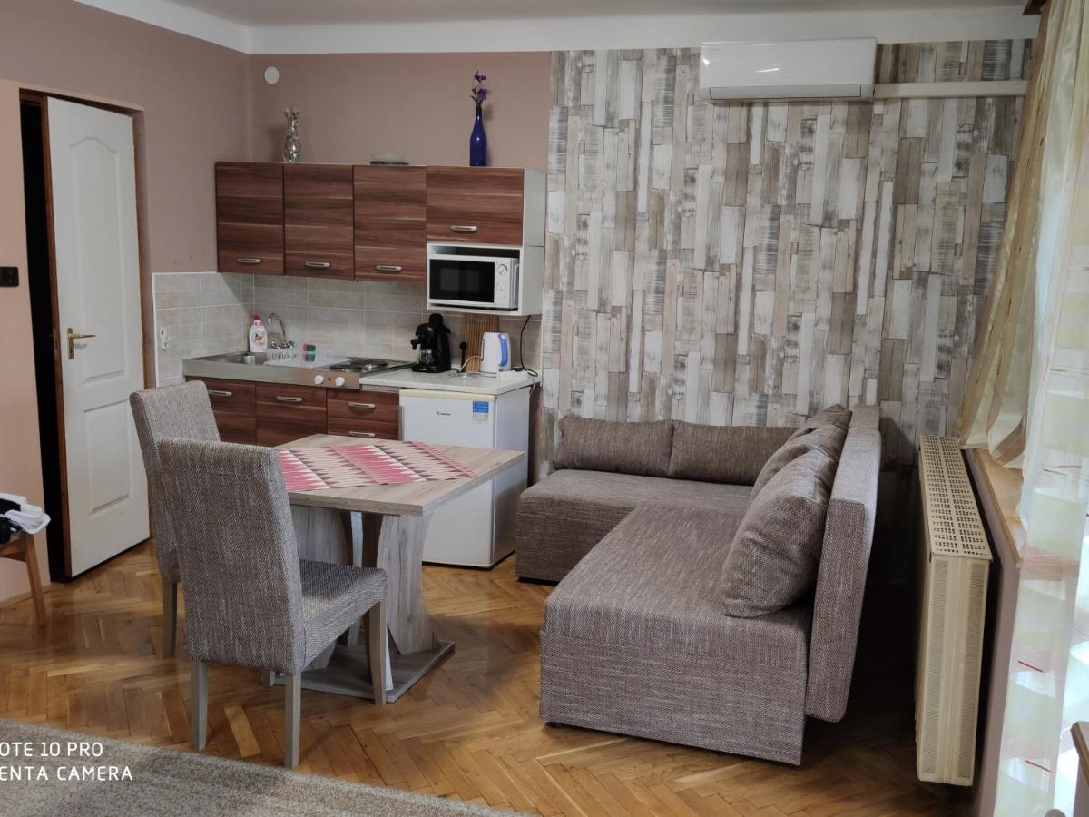 Apartman Edit Харканы Экстерьер фото