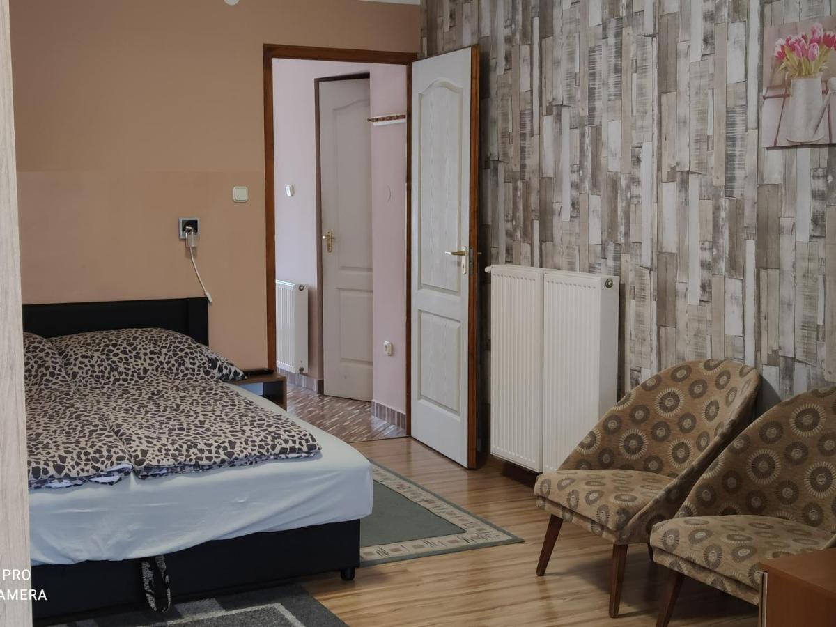 Apartman Edit Харканы Экстерьер фото