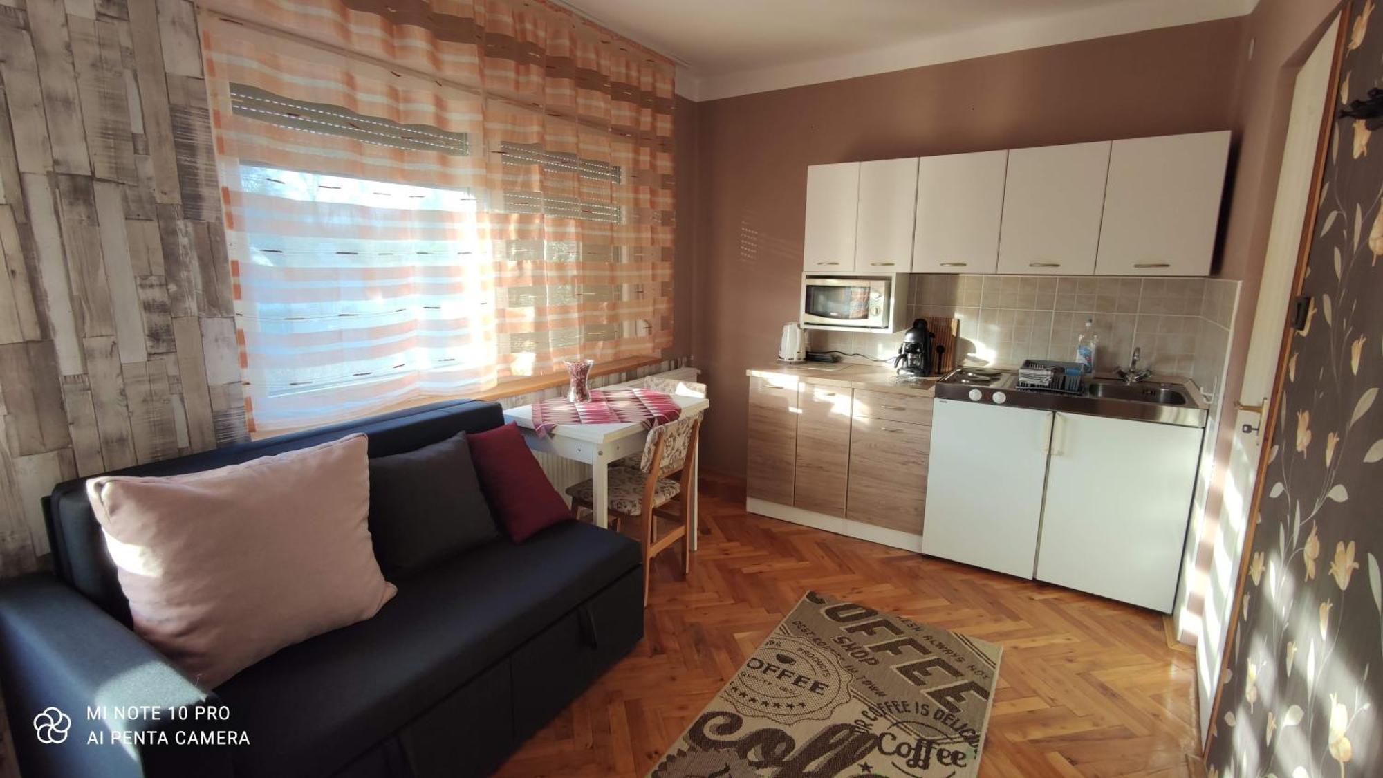 Apartman Edit Харканы Экстерьер фото